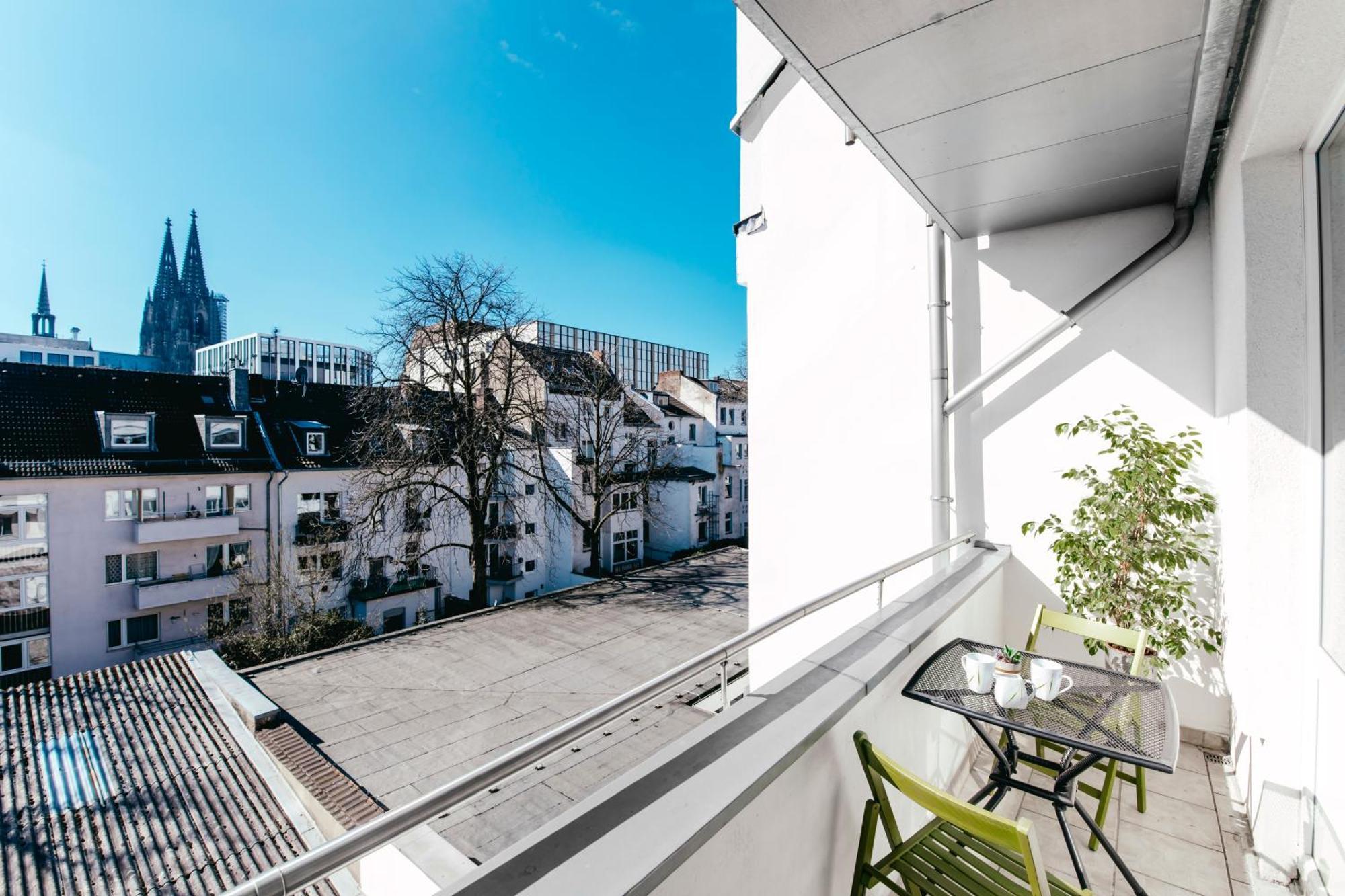 Haus Am Dom - Und Cologne